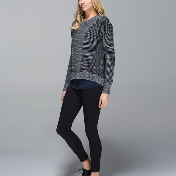Lululemon Yogi Crew Sweater Black / Heathered Light Grey Size 6 - Picture 3 of 11